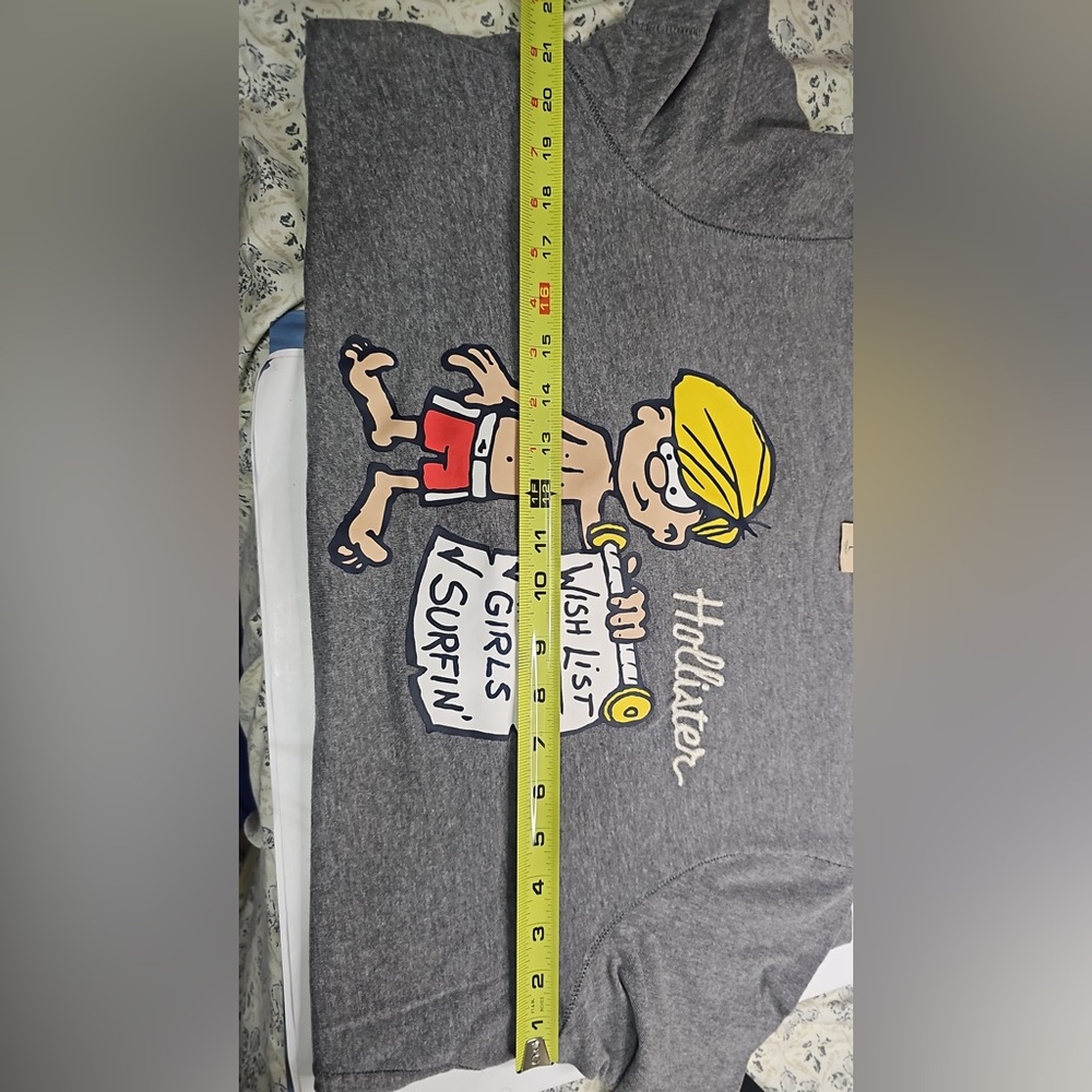 👕 vintage Hollister tee with Waxer mascot “naughty list”Christmas tee size L - Picture 8 of 9